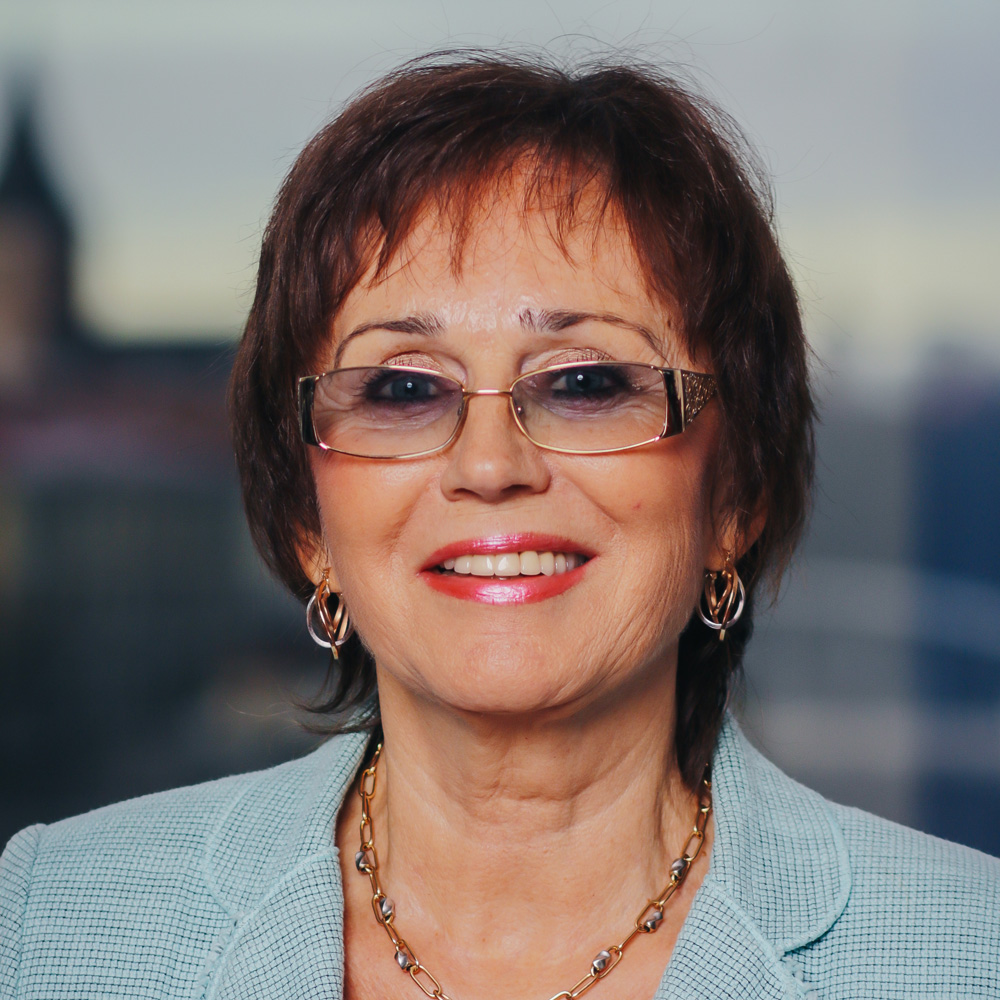 dr. Mari-Ann Abel