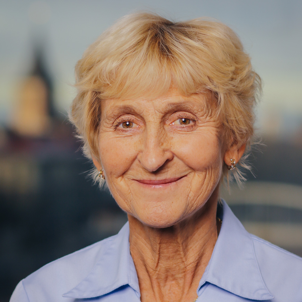 dr. Mare Liivamägi