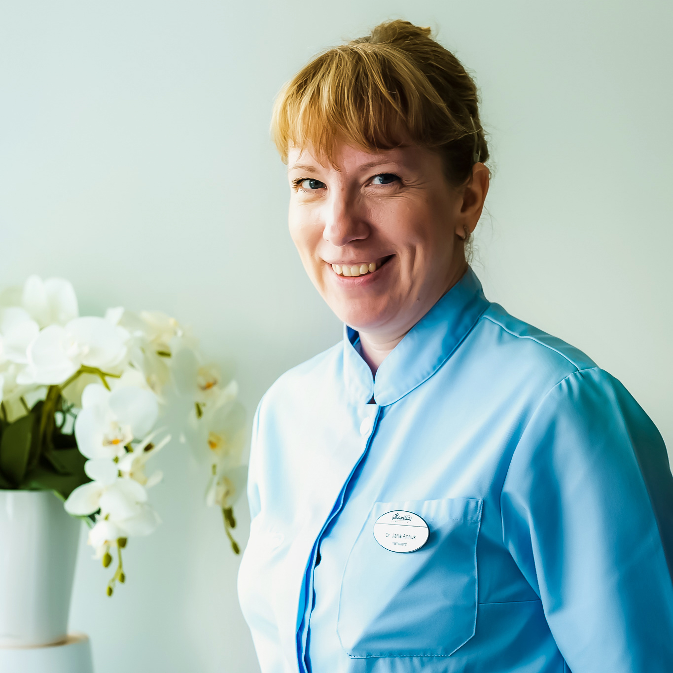 Dr. Jana Annuk